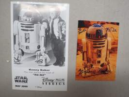 Kenny Baker - R2-D2, 2 kpl kortteja, toisessa omiste ja nimikirjoitus