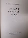 Vieraan kypärän alla
