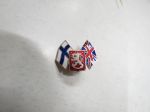 Suomi-Isobritannia -rintamerkki, mutterikiinnitteinen