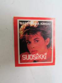 Nastassia Kinski -Suosikki-lehden tarra