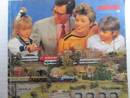 MÄRKLIN HO 1989/90 SV-DK - tuoteluettelo