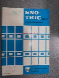 Sno-Tric SC-2 1967 snöskoter instruktionsbok -moottorikelkka, käyttöohjekirja ruotsiksi