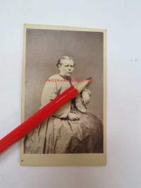Fröken Julia Rosendahl, 1870-luku? -valokuva