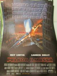 Pelkoa ilmassa - pääosissa Ben Cross, Brendan Gleeson, Catherine Hicks, Hector Elizondo, Jeffrey DeMunn, John Finn, Lauren Holly, Michael Harney, Rachel Ticotin,