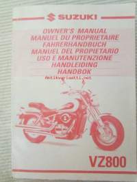 Suzuki VZ800 Owner´s manual -käyttöohjekirja