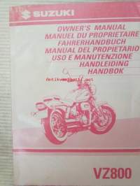 Suzuki VZ800 Owner´s manual -käyttöohjekirja