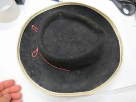 Lännenhattu, musta, 1950/60-luvun tyypillinen lasten leikkihattu -cowboyhat for children