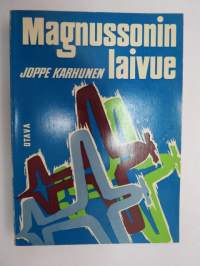 Magnussonin laivue - Suurten ilmavoittojen salaisuus. Kirja on omistettu Mannerheim-ristin ritarille, eversti Gustaf Erik Magnussonille, joka koulutti