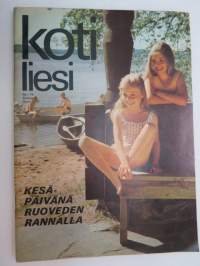 Kotiliesi 1970 nr 15, elokuu I numero, ilmestynyt 1.8.1970, sis. mm. seur. artikkelit / kuvat / mainokset; Kansikuva 