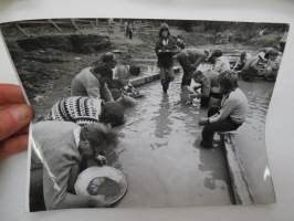Kullanhuuhtojat -valokuva / photograph