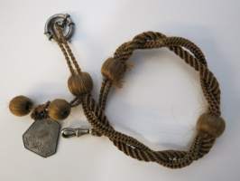 Kellonperät aidoista hiuksista, harvinainen esine -watch chain made of (human) hair