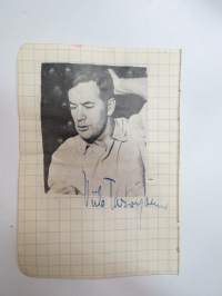 Niilo Tarvajärvi -nimikirjoitus -autograph