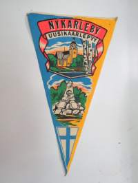 Nykarleby / Uusikaarlepyy -matkailuviiri / souvenier pennant