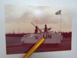 UN / YK 1975 Kypros, paraati -valokuva / photo
