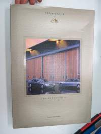 Maybach 57, 62 - The Automobiles - Paris Motor Show 2002 -esittely- / lanseerauskansio pressikuvineen ym. -press kit