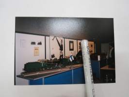 Pienoismalliveturi -valokuva / photograph, model locomotive