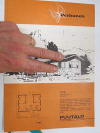 Myyntiyhdistys Puutalo, Perhonen / Suvikoto -kesämökkiesite / cottage brochure