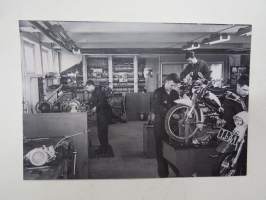 Jarno Saarinen & Lars Ronvall -postikortti / post card