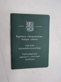 Rajoitettu radiopuhelimenhoitajan todistus v. 1972