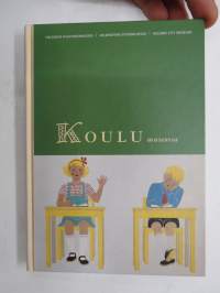 Koulu museossa (Narinkka 2002) -koulumuseo Helsinki, esittelykirja