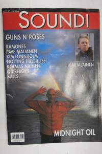 Soundi 1990 nr 4, Guins N´Roses, Ramones, Pave Maijanen, Kim Lönnholm, Notting Hillbillies, Kolmas Nainen, Quireboys, Balls, J. Karjalainen.