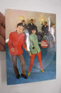 Kukkuva Kello- Finn Twist jenka - Anita Virta - Tom Lund orkesteri, Sandudd 1966 -äänilevypostikortti 45 rpm postcard record
