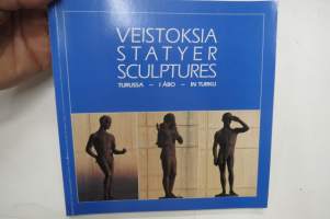 Veistoksia Turussa - Statyer i Åbo - Sculptures in Turku