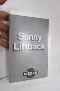 Nissan Sunny Liftback tuotevideo -mainosvideo VHS / promoting video