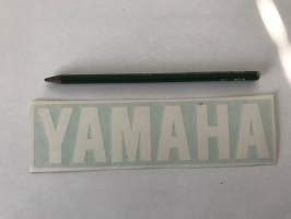 Yamaha (valkoinen) -tarra
