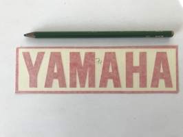 Yamaha (punainen) -tarra