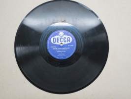 Decca SD 5286 Metro-tytöt ja Decca-yhtye Äidin syntymäpäivä / Metro-tytöt ja Toivo Kärjen yhtye Paimenhullu soi niin katkeraan - savikiekkoäänilevy / 78 rpm record