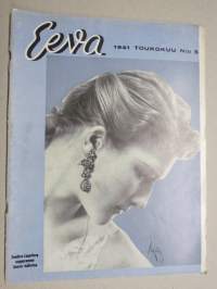 Eeva 1941 nr 5 kansikuva Teodora Lagerborg oopperamme kaunis ballerina, Äitini, Baletti akvaariossa, Poikamiesten kylä Serbiassa, Satamakaupungin teatteriväkeä, ym.