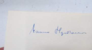 Mauno Hyvönen -nimikirjoitus / autograph