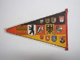 Schönes Deutschland -pennant - souvenier / matkailuviiri