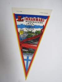 Helsinki - Helsingfors - Linnanmäki -matkailuviiri / souvenier pennant