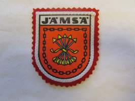 Jämsä -kangasmerkki / matkailumerkki / hihamerkki / badge -pohjaväri punainen