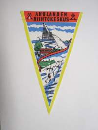 Savonlinna - Aholahti hiihtokeskus -matkailuviiri / souvenier pennant