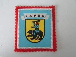 Lapua -kangasmerkki / matkailumerkki / hihamerkki / badge -pohjaväri punainen