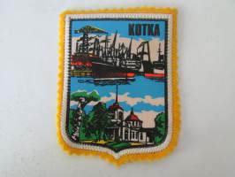 Kotka -kangasmerkki / matkailumerkki / hihamerkki / badge -pohjaväri keltainen