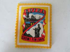 Kotka -Suomi -Finland -kangasmerkki / matkailumerkki / hihamerkki / badge -pohjaväri keltainen