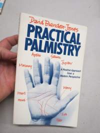 Practical palmistry (käytännöllinen kädestäennustaminen, oppikirja)
