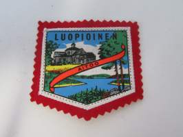 Luopioinen -Aitoo -kangasmerkki / matkailumerkki / hihamerkki / badge -pohjaväri punainen