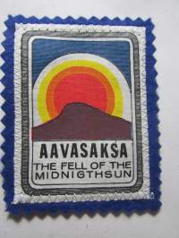 Aavasaksa thefell of the midnigthsun-kangasmerkki / matkailumerkki / hihamerkki / badge -pohjaväri sininen