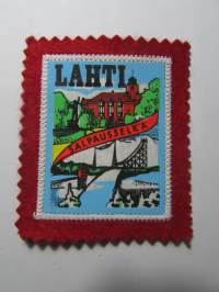 Lahti Salpausselkä -kangasmerkki / matkailumerkki / hihamerkki / badge -pohjaväri punainen