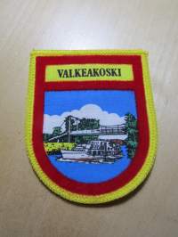 Valkeakoski -kangasmerkki / matkailumerkki / hihamerkki / badge -pohjaväri keltainen