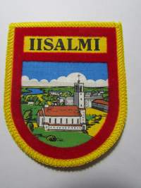 Iisalmi -kangasmerkki / matkailumerkki / hihamerkki / badge -pohjaväri keltainen