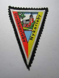 Nykarleby -Uusikarlepyy -kangasmerkki / matkailumerkki / hihamerkki / badge -pohjaväri musta