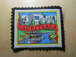 Lauritsala -kangasmerkki / matkailumerkki / hihamerkki / badge -pohjaväri musta