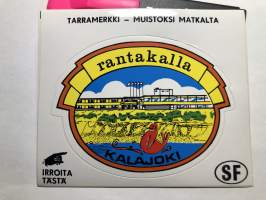 Rantakalla Kalajoki -tarra, matkamuistotarra 1970-luvulta
