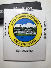 Kristiinankaupunki - Kristinestad -tarra, matkamuistotarra 1970-luvulta